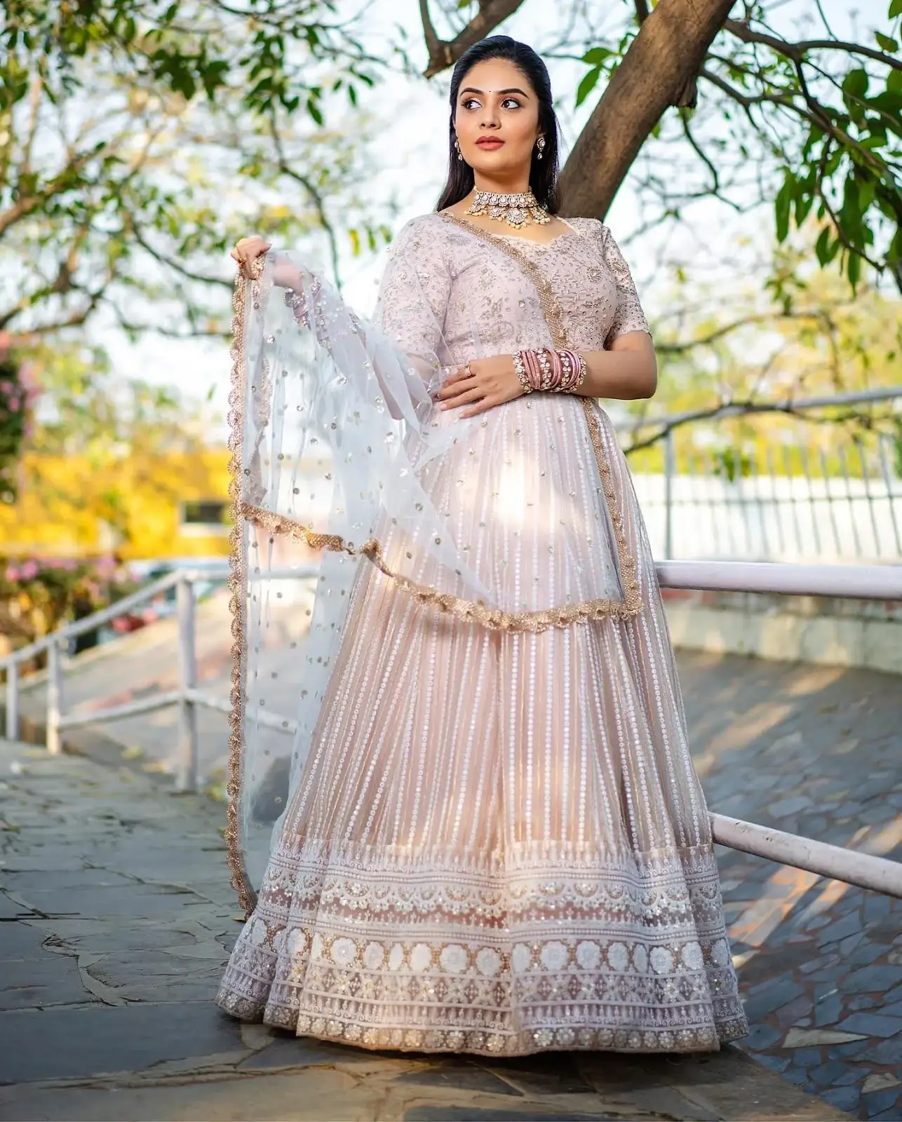 SREEMUKHI IN TRADITIONAL PINK LEHENGA CHOLI 10